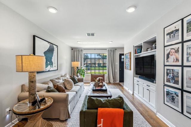 1803 Locksford Street, Houston, TX 77008
