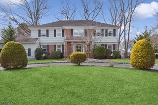 8 Debra Ct, Scotch Plains Twp., NJ 07076
