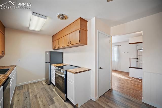 638 Dove Place, Colorado Springs, CO 80906