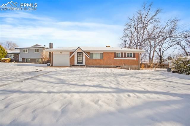 638 Dove Place, Colorado Springs, CO 80906