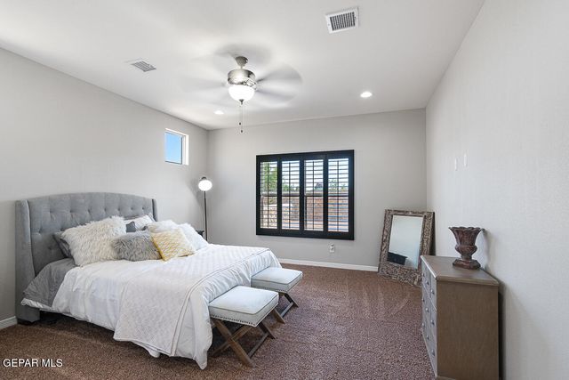 712 Cedarwood Avenue, El Paso, TX 79928