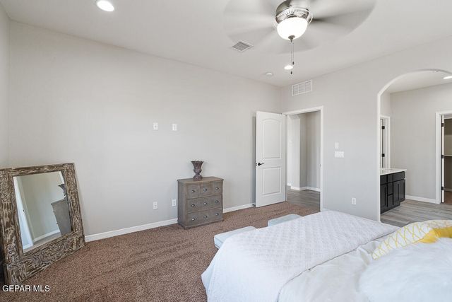 712 Cedarwood Avenue, El Paso, TX 79928