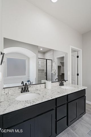 712 Cedarwood Avenue, El Paso, TX 79928