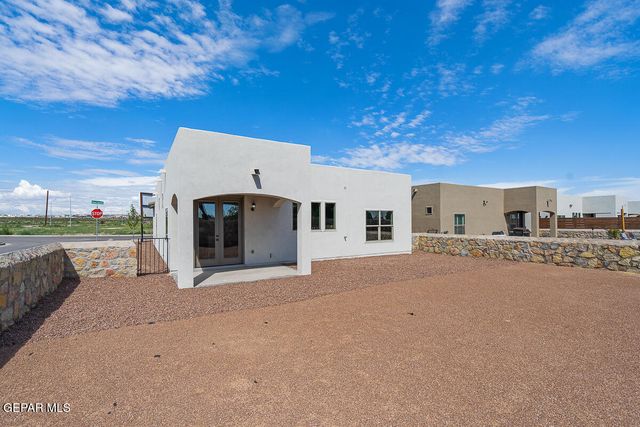 712 Cedarwood Avenue, El Paso, TX 79928