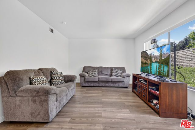 2680 La Paloma Circle, Thousand Oaks, CA 91360