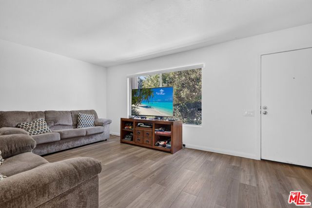 2680 La Paloma Circle, Thousand Oaks, CA 91360