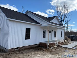 15085 Lebanon Rd, Disputanta, VA 23842