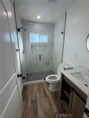 521 W 78th, Los Angeles, CA 90044