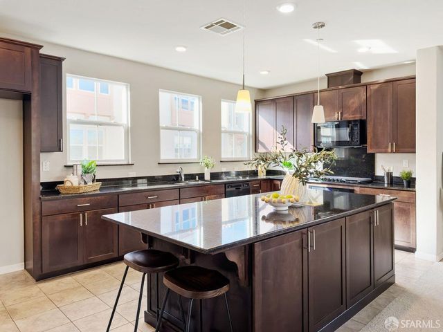 1017 Ocean View Avenue, Daly City, CA 94014