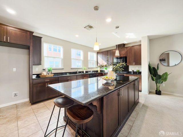 1017 Ocean View Avenue, Daly City, CA 94014