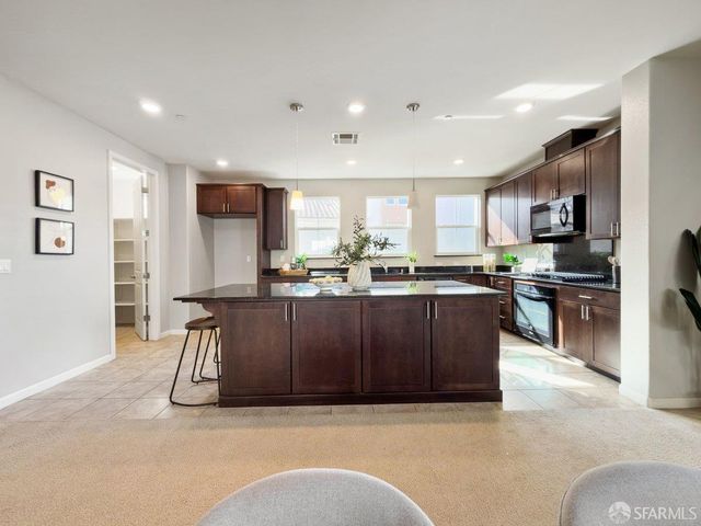 1017 Ocean View Avenue, Daly City, CA 94014