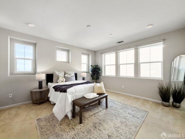 1017 Ocean View Avenue, Daly City, CA 94014