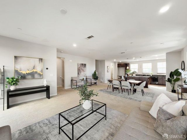 1017 Ocean View Avenue, Daly City, CA 94014