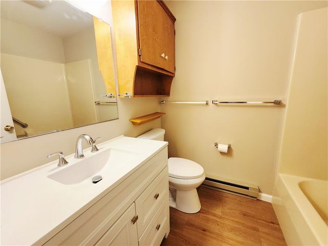 885 Cold Spring Road 5, Lower Macungie Twp, PA 18103