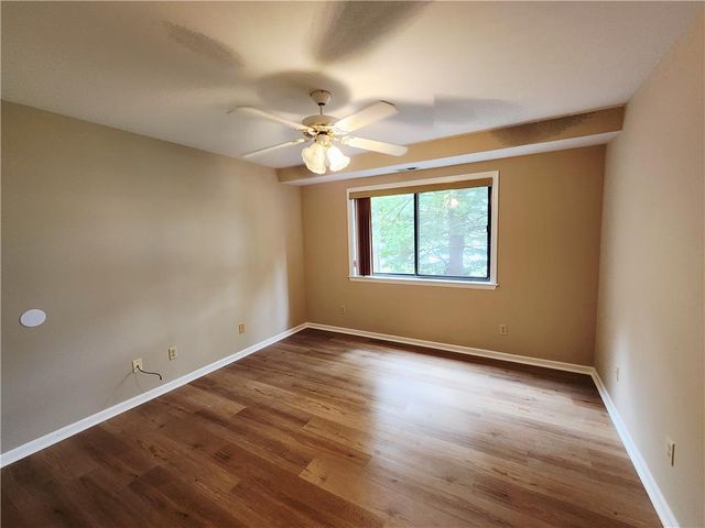 885 Cold Spring Road 5, Lower Macungie Twp, PA 18103