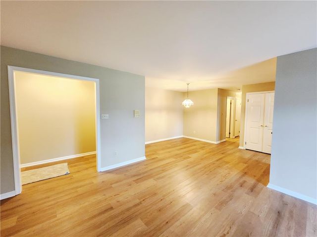 885 Cold Spring Road 5, Lower Macungie Twp, PA 18103