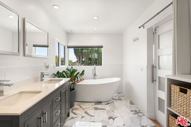 5528 Marburn Avenue, Los Angeles, CA 90043
