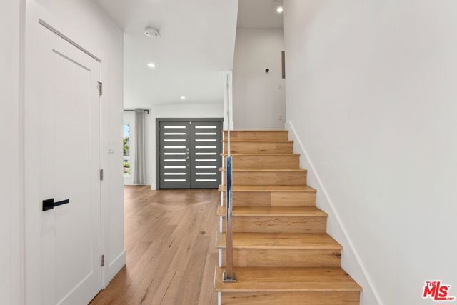 5528 Marburn Avenue, Los Angeles, CA 90043