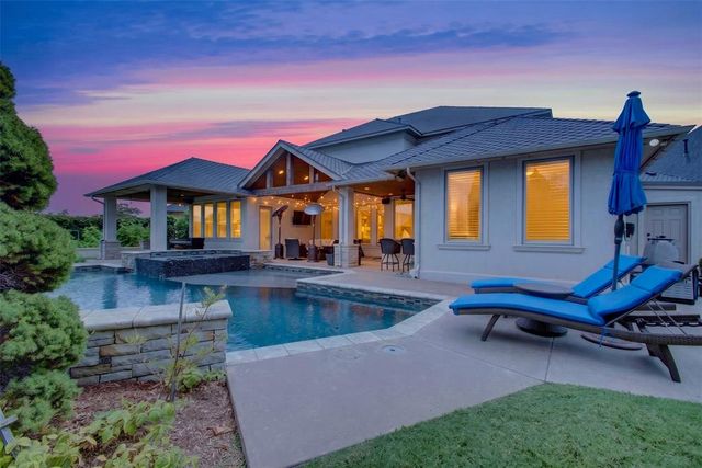 15604 Via Sierra, Edmond, OK 73013