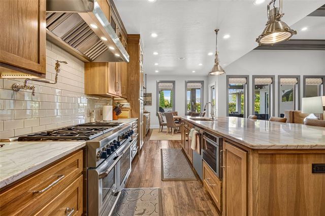 15604 Via Sierra, Edmond, OK 73013