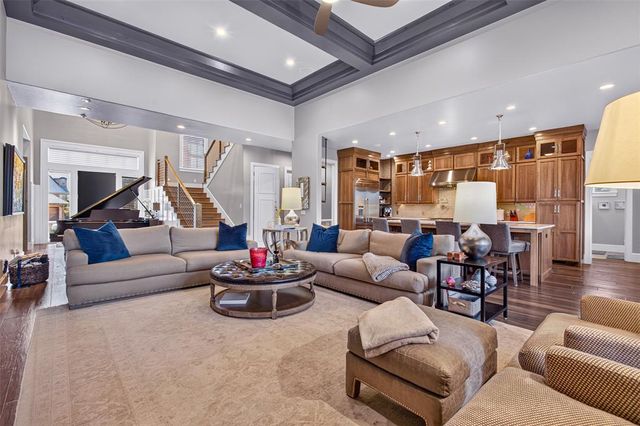 15604 Via Sierra, Edmond, OK 73013