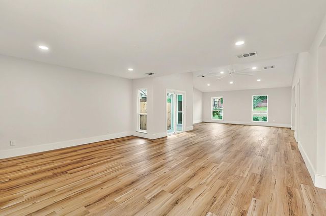 4309 Queen Circle, The Colony, TX 75056