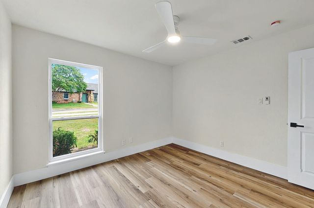 4309 Queen Circle, The Colony, TX 75056