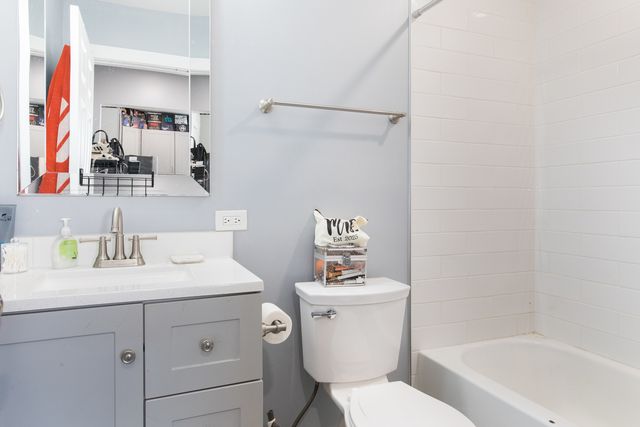 4055 Prairie Avenue 1, Schiller Park, IL 60176