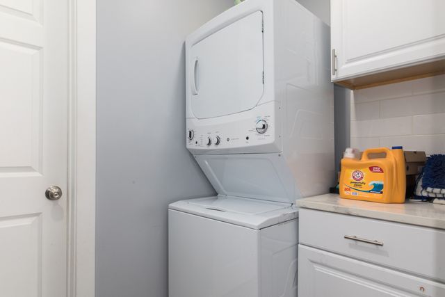 4055 Prairie Avenue 1, Schiller Park, IL 60176
