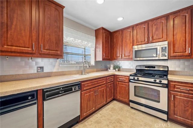 17040 Downey A, Bellflower, CA 90706