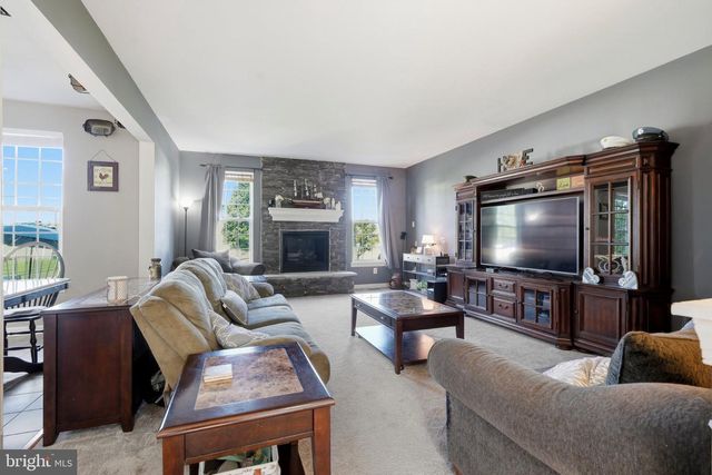 116 HART DR, Perkasie, PA 18944