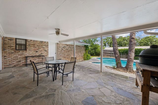 204 Shelmar Drive, Euless, TX 76039