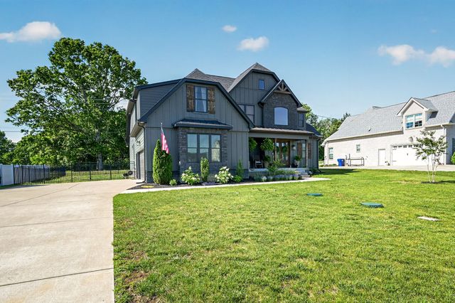 2010 Trout Trl, Murfreesboro, TN 37129