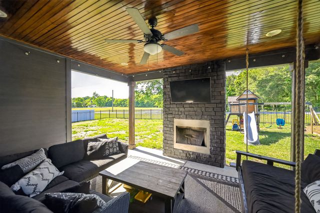2010 Trout Trl, Murfreesboro, TN 37129
