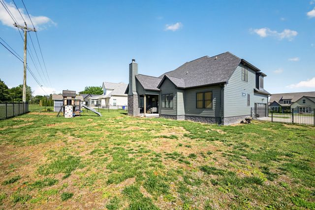 2010 Trout Trl, Murfreesboro, TN 37129