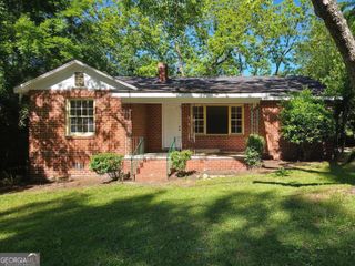 2074 Melton Avenue, Macon, GA 31217