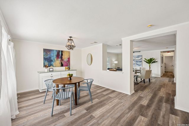 8217 Laurel Bend, San Antonio, TX 78250