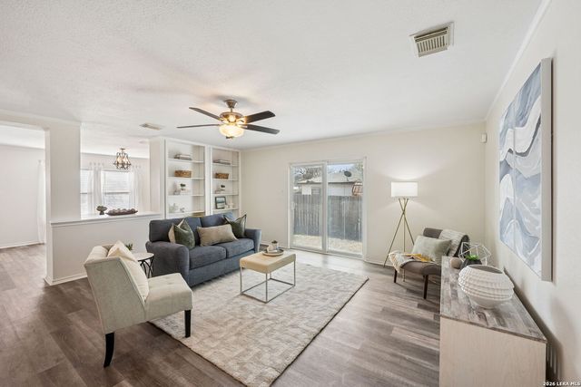 8217 Laurel Bend, San Antonio, TX 78250