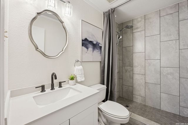 8217 Laurel Bend, San Antonio, TX 78250