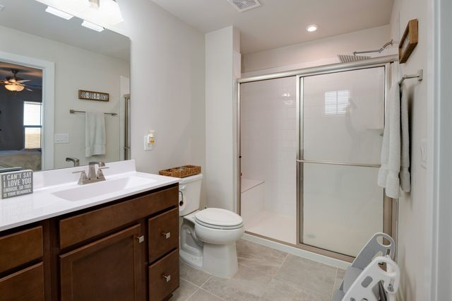 459 Streamview Dr, White House, TN 37188