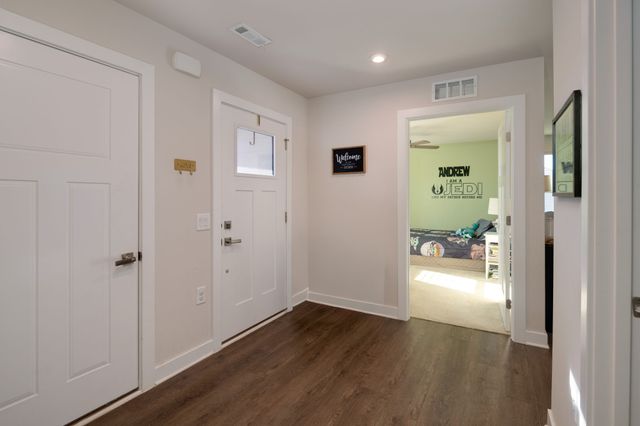 459 Streamview Dr, White House, TN 37188