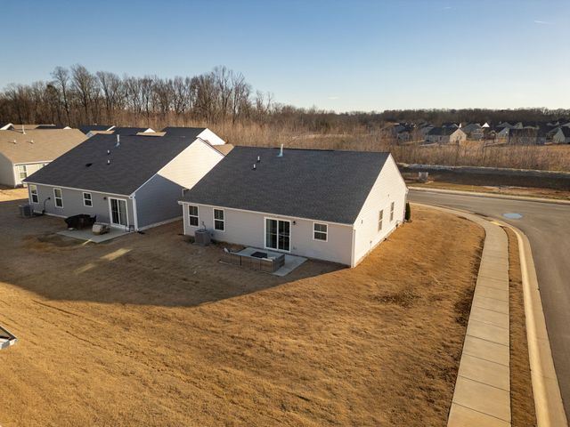 459 Streamview Dr, White House, TN 37188