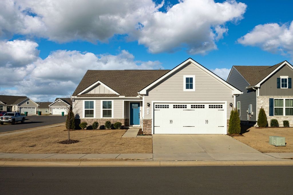 459 Streamview Dr, White House, TN 37188