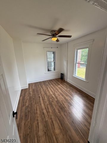 656 E 24Th St, Paterson City, NJ 07504
