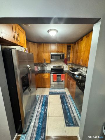 30 Stevens Street APT 111, Bridgeport, CT 06606