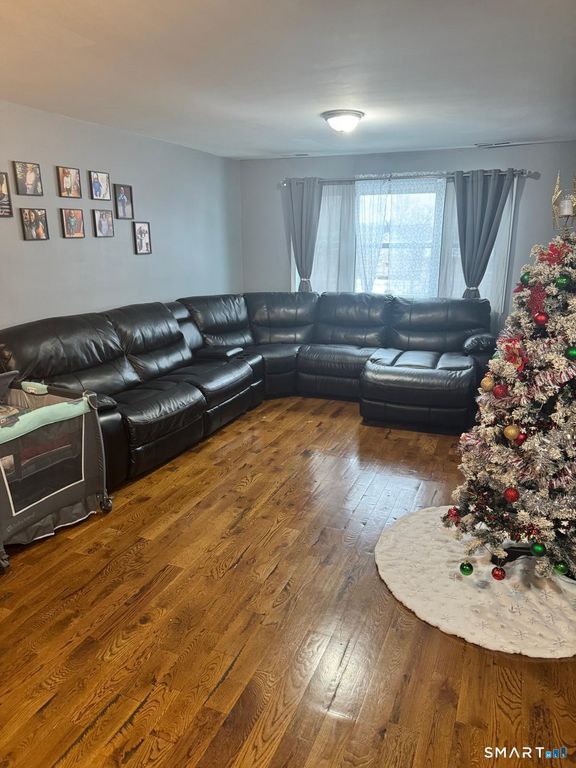 30 Stevens Street APT 111, Bridgeport, CT 06606