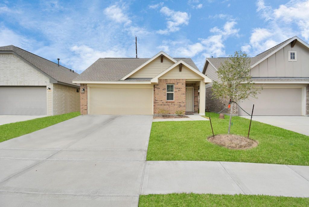 15878 Mountlong Drive, Humble, TX 77396