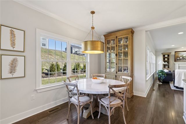 216 Hickory Lane, Adams Twp, PA 16046