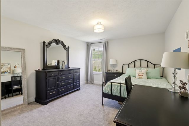 216 Hickory Lane, Adams Twp, PA 16046