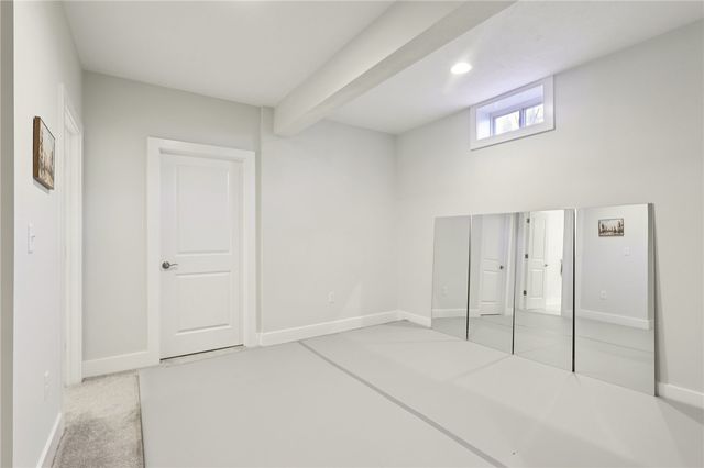 216 Hickory Lane, Adams Twp, PA 16046